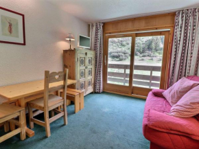 Studio lumineux avec balcon et accès direct aux pistes - FR-1-182-255
